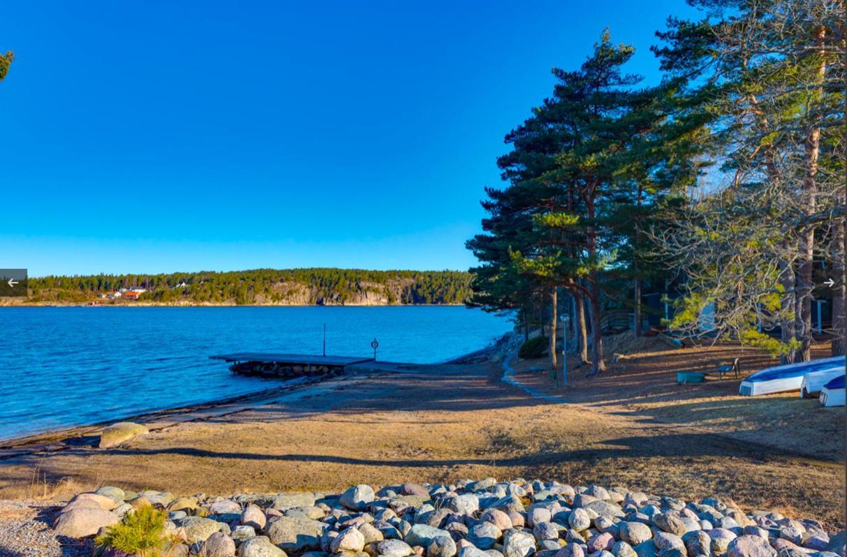 Hallestrand Cottage Krabban Стромстад Экстерьер фото